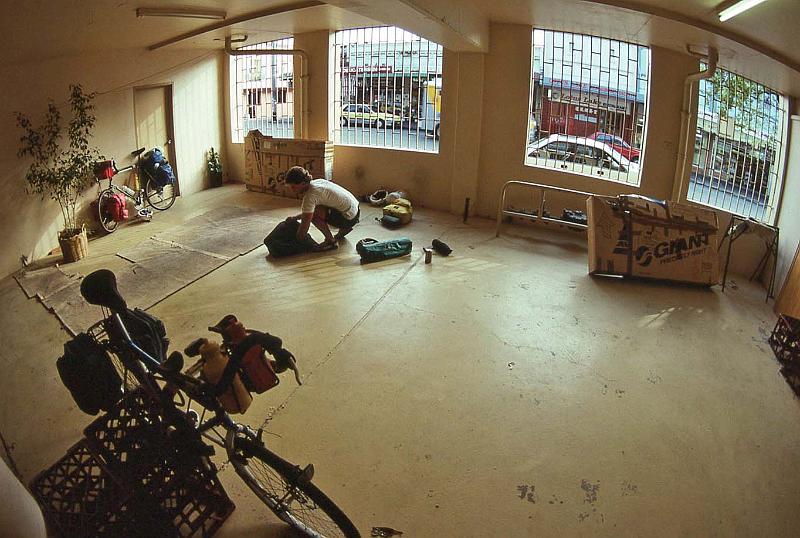 WT 0400 055-12 Australia.jpg